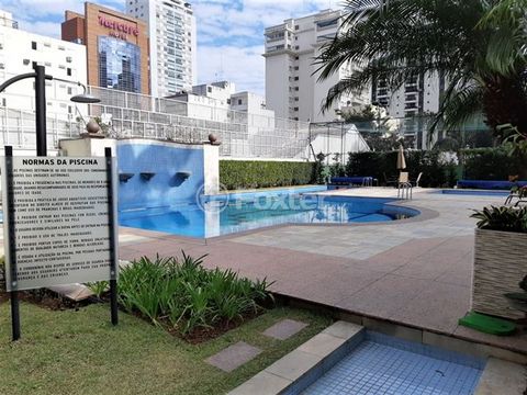 Image 5 - 882528