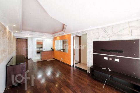 Image 7 - 882551
