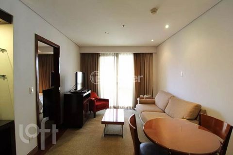 Image 4 - 882581