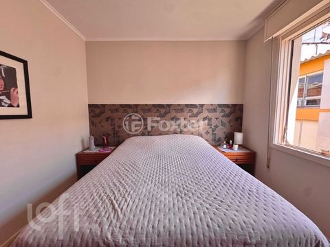 Image 7 - 882582