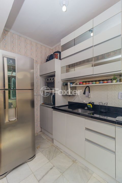 Image 8 - 882613