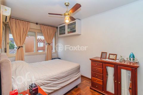 Image 7 - 882615