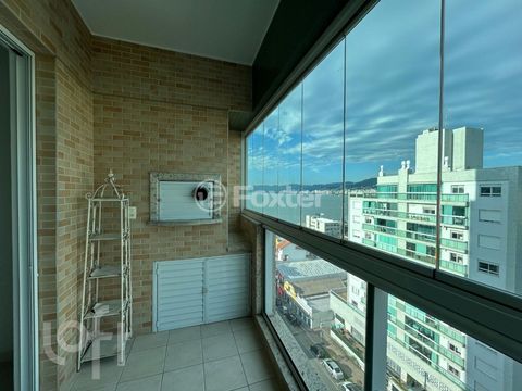 Image 1 - 882622