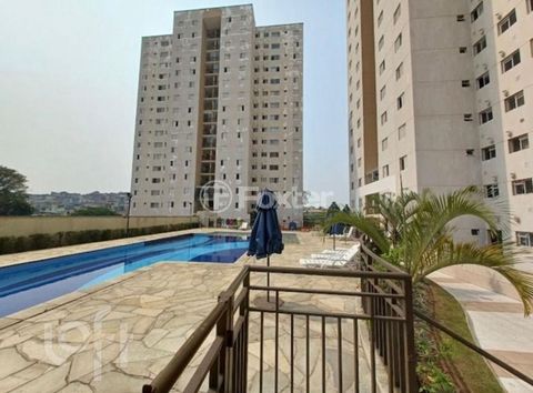 Image 18 - 882630