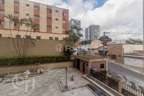 Image 3 - 882631