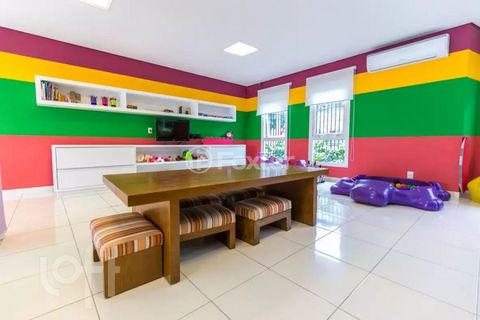 Image 9 - 882633