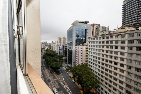 Image 0 - 882643