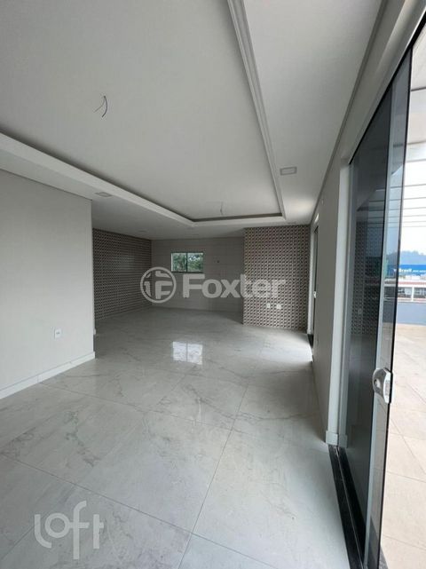 Image 2 - 882672