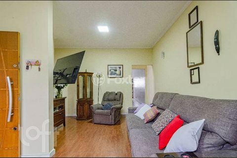 Image 3 - 882676