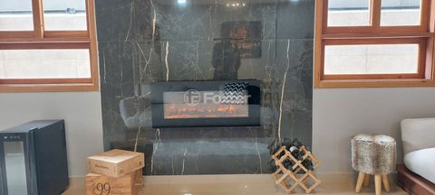 Image 3 - 882688