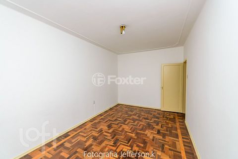 Image 8 - 882690