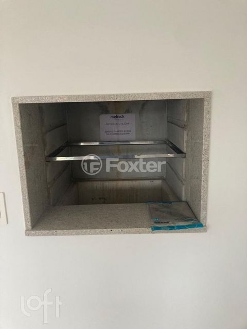 Image 1 - 882692