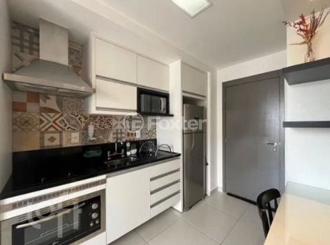 Image 7 - 882702