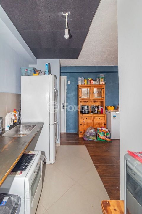 Image 3 - 882709