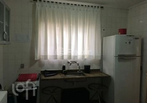 Image 10 - 882713