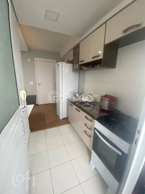 Image 3 - 882724