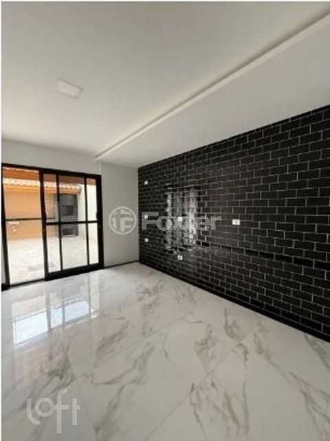 Image 12 - 882725