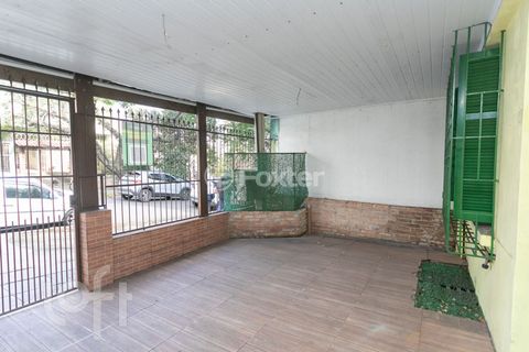 Image 4 - 882741