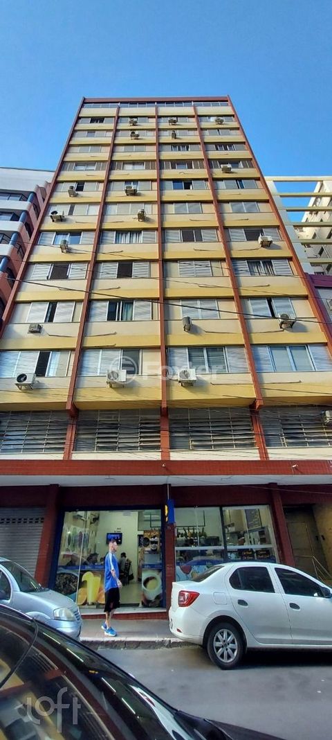 Image 11 - 882746