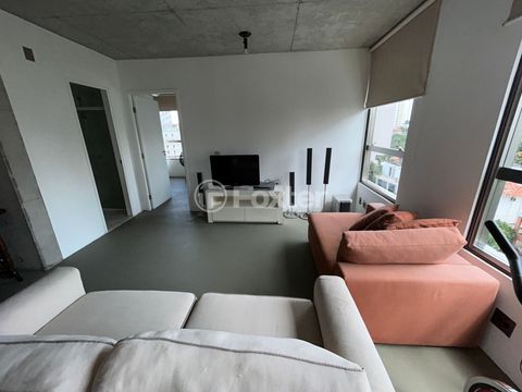 Image 0 - 882747