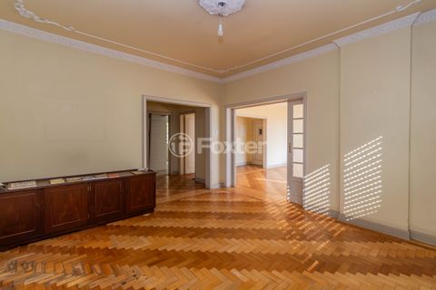 Image 8 - 882748