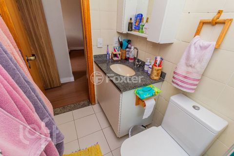 Image 17 - 882751
