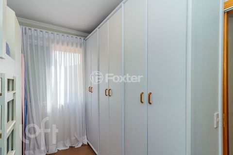 Image 9 - 882751