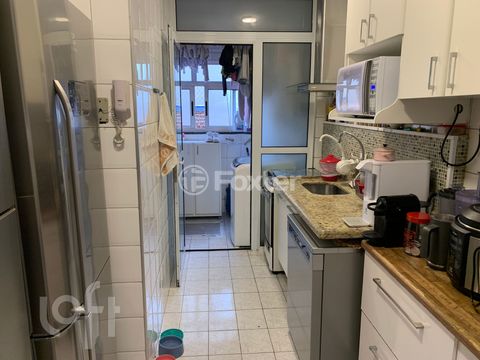 Image 3 - 882751