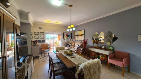 Image 3 - 882756
