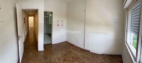 Image 1 - 882757