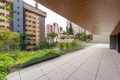 Image 4 - 882758