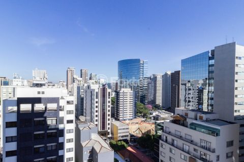 Image 3 - 882784