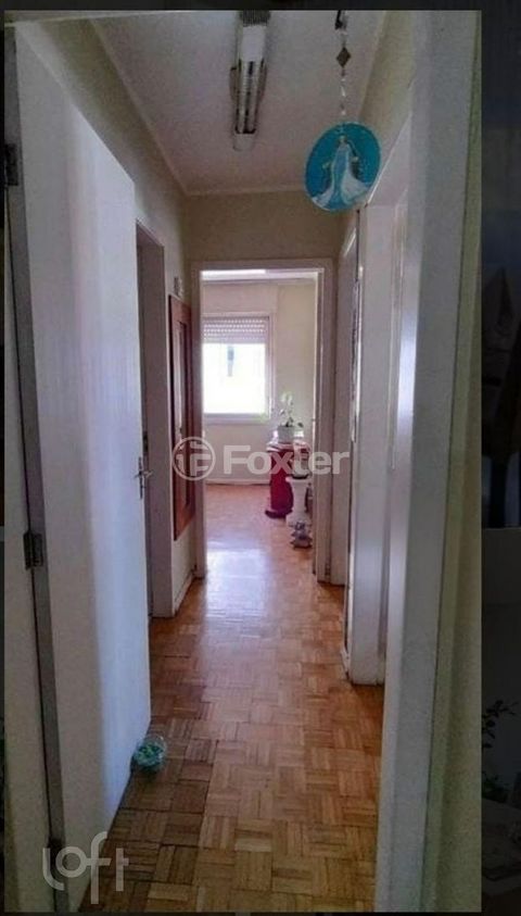 Image 11 - 882788