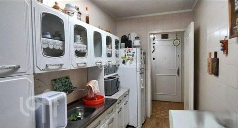 Image 8 - 882788