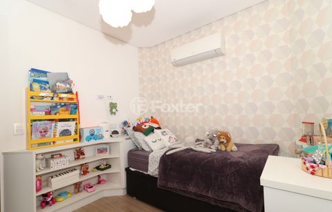 Image 10 - 882794