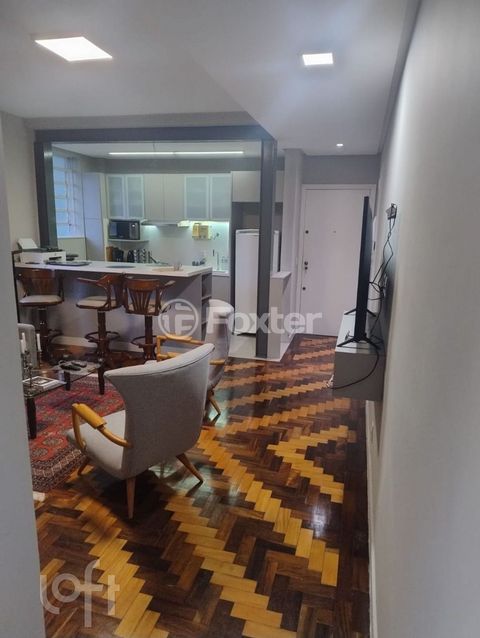Image 3 - 882799