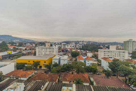 Image 10 - 882803