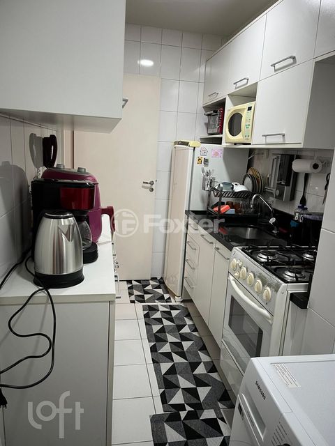 Image 4 - 882805