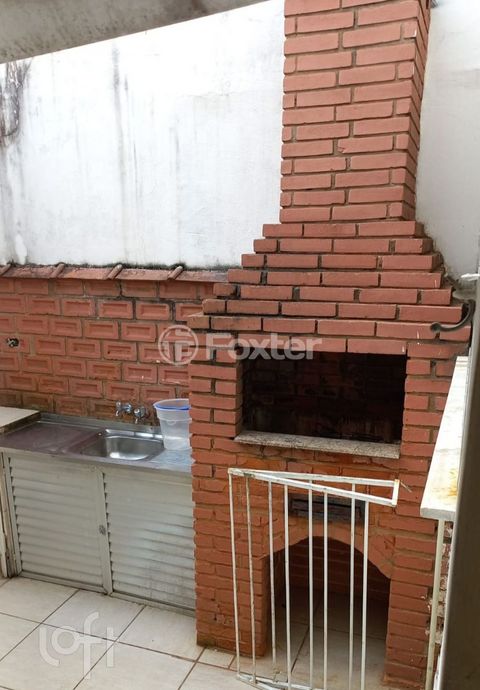 Image 4 - 882808