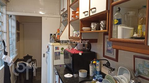 Image 15 - 882817