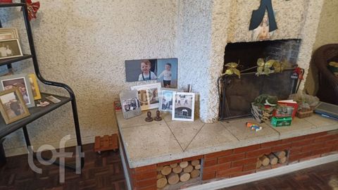 Image 11 - 882817