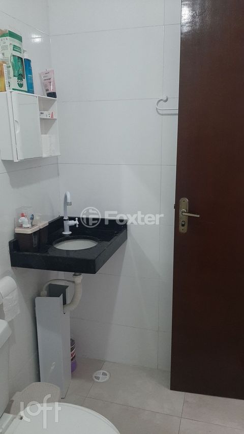 Image 8 - 882825