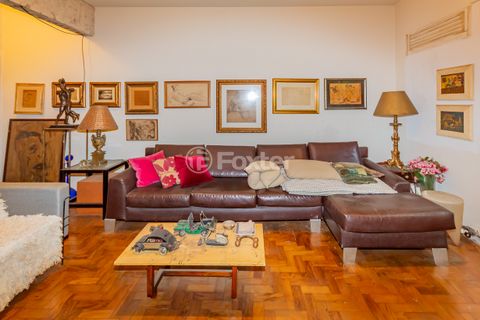 Image 4 - 882826