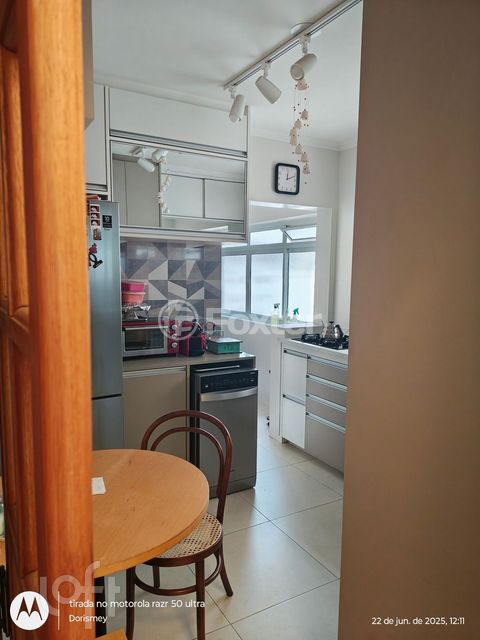 Image 2 - 882831