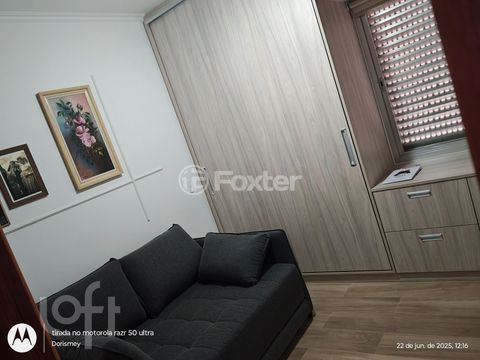 Image 8 - 882831