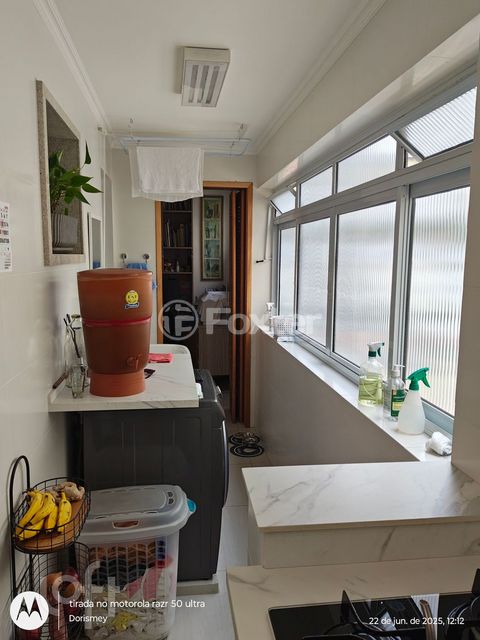 Image 4 - 882831