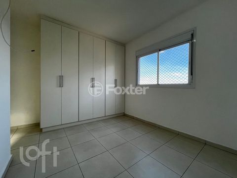 Image 9 - 882835