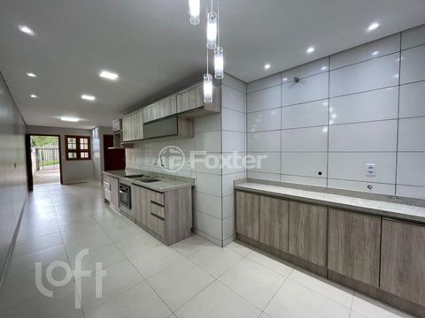 Image 4 - 882848