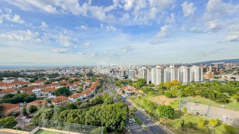 Image 10 - 882878