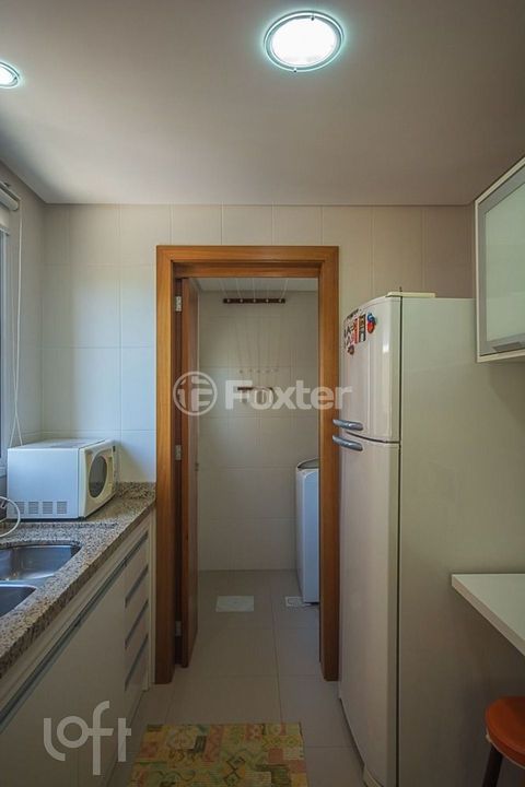 Image 9 - 882888